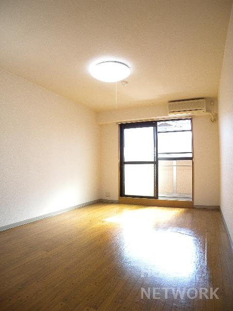 部屋画像1