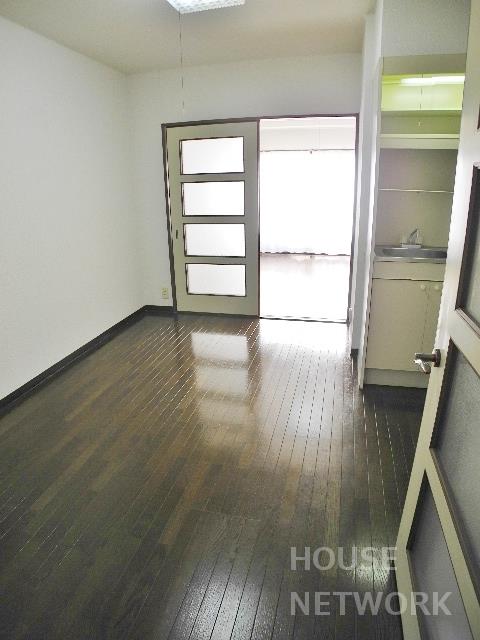 部屋画像10