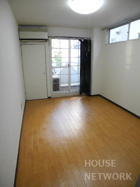 部屋画像10