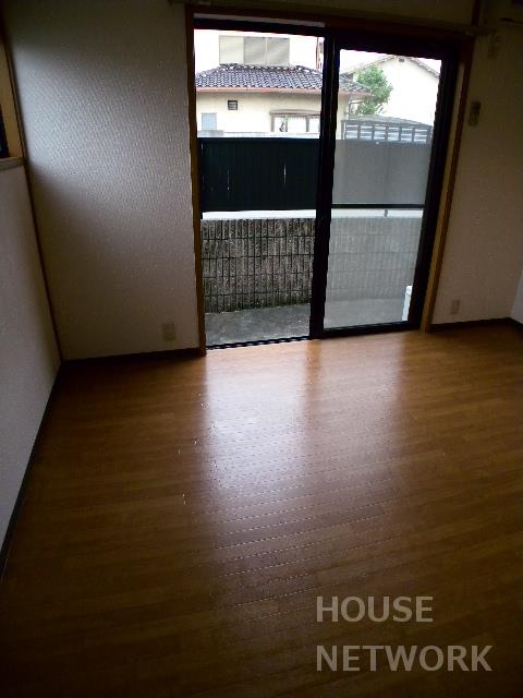 部屋画像23