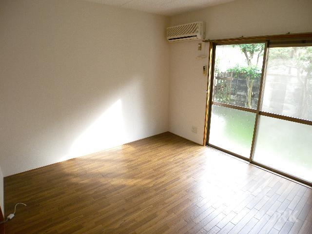 部屋画像1
