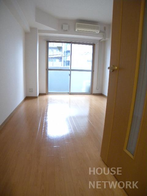 部屋画像10