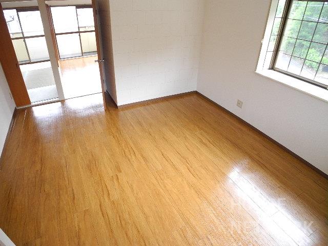 部屋画像18